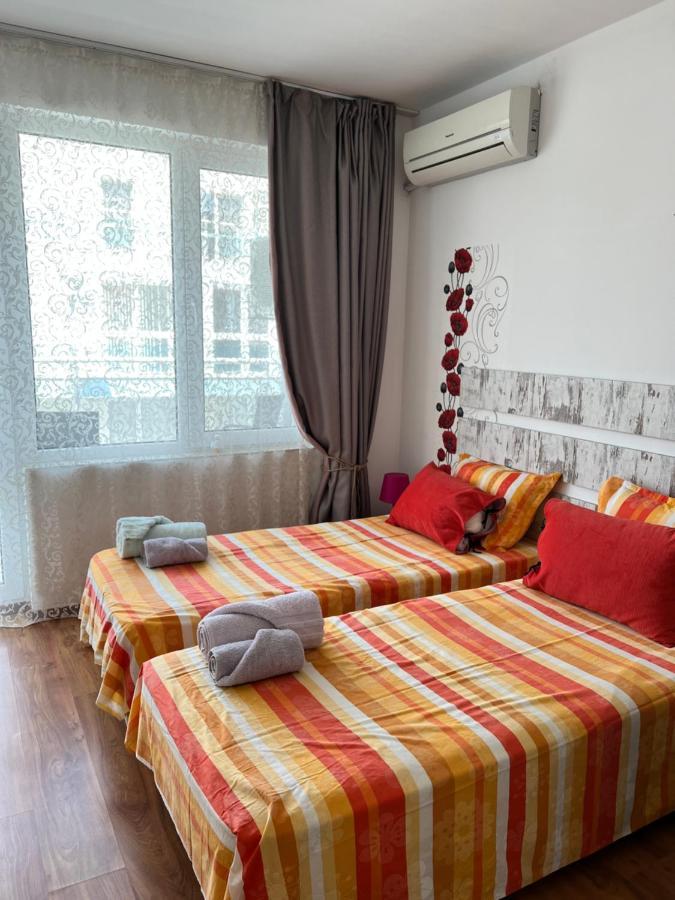 Orange Apartments Pomorie Exterior foto